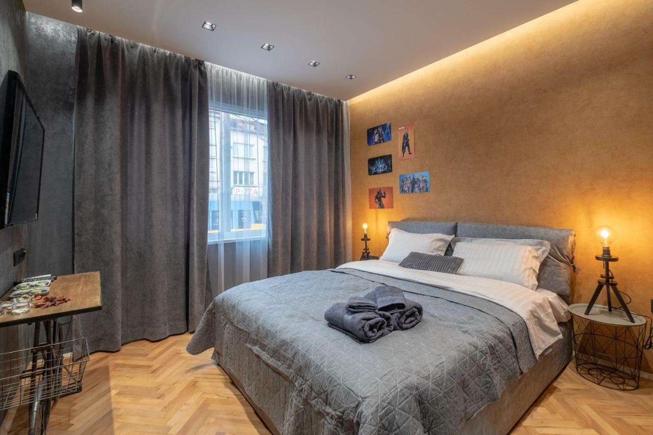 Dream - Designer Two Bedroom Two Bathroom On Hristo Botev Apartemen *