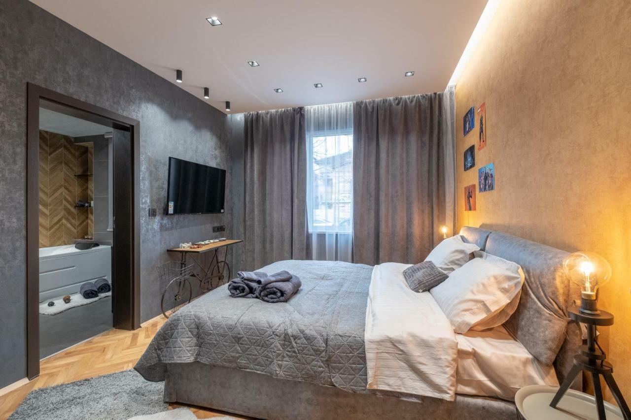 Apartemen Dream - Designer Two Bedroom Two Bathroom On Hristo Botev Sofia