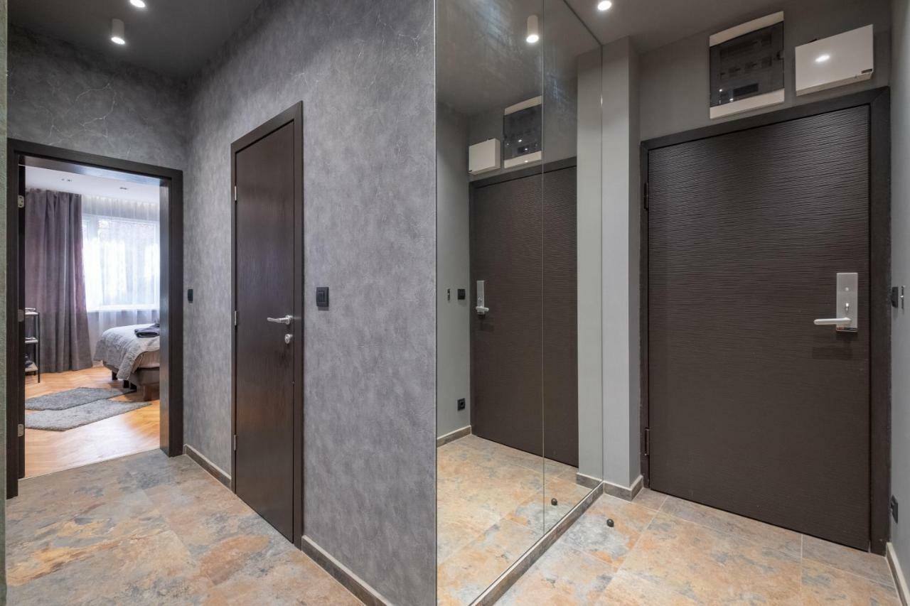 Apartemen Dream - Designer Two Bedroom Two Bathroom On Hristo Botev Sofia